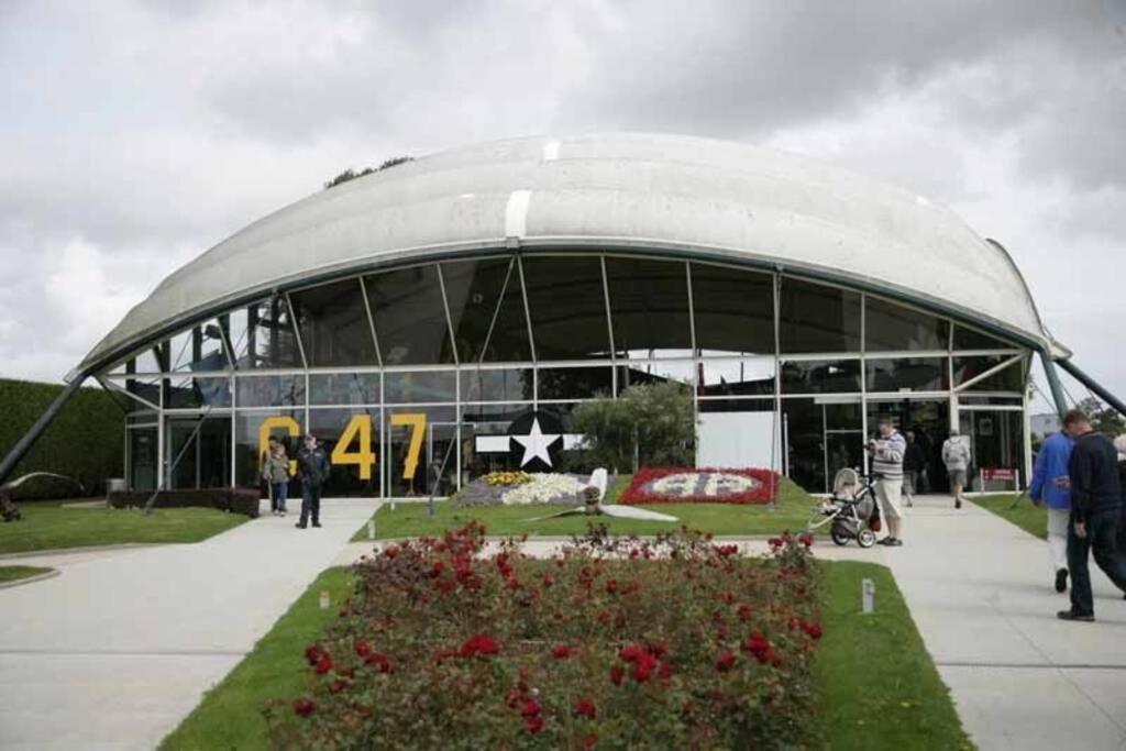 Gite Le C-47 Proche Des Plages Du Debarquement Sainte-Mère-Église 외부 사진
